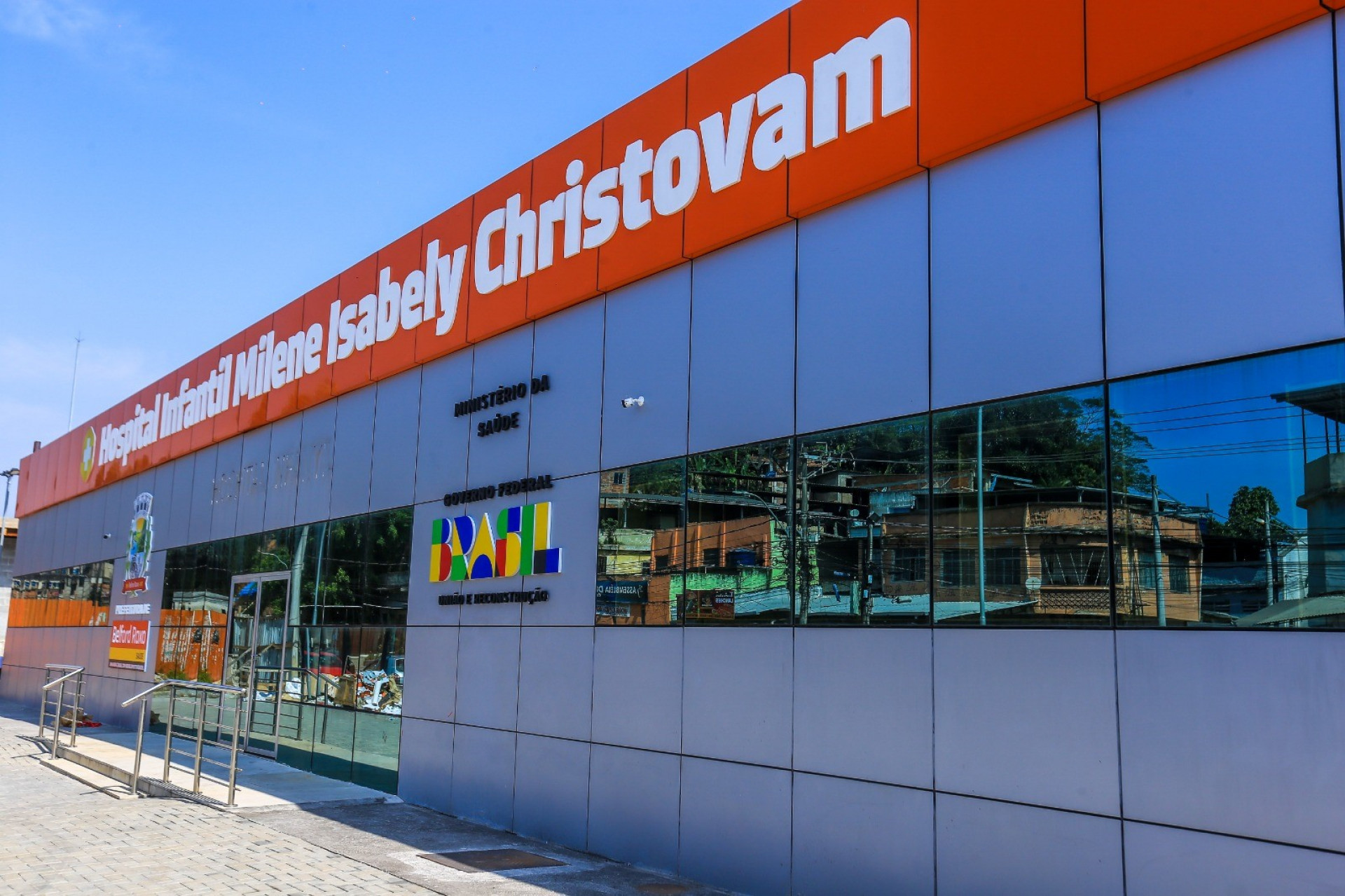 Fachada do Hospital Infantil Milene Isabely Christovam em Belford Roxo