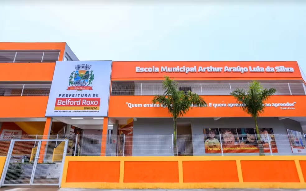 Escola construída em Belford Roxo